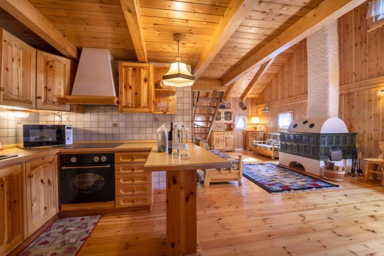 Family-friendly lovely chalet with BBQ & yard | Pet-friendly — photo 4