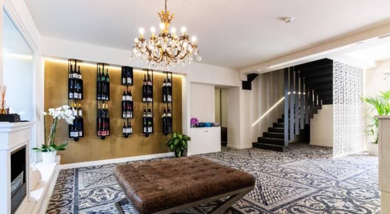 Serviced apartment with 2 rooms for 4 persons — photo 3