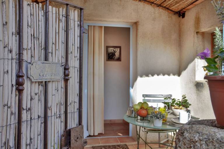 Ferienwohnung in Pigna f&uuml;r max. 2 Personen