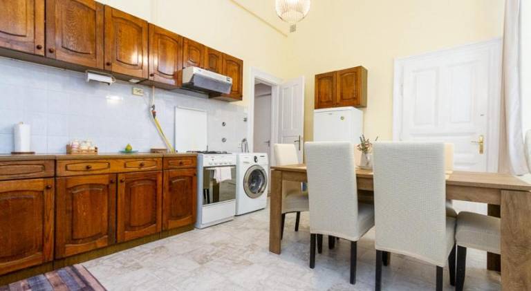 Apartment | Near Great Market Hall — photo 3