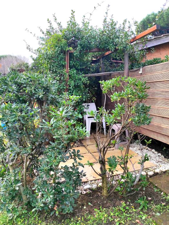 Family-friendly villa with yard & BBQ | Garden view | Dogs allowed — photo 5