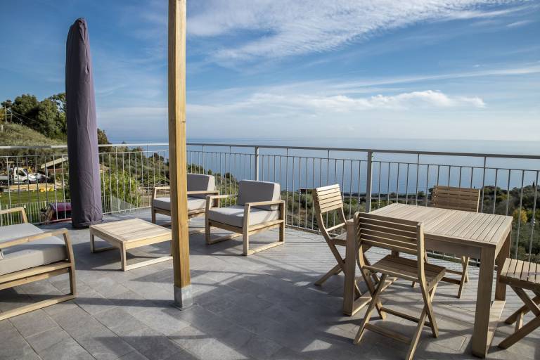 New flat in Villa with large sea view terrace