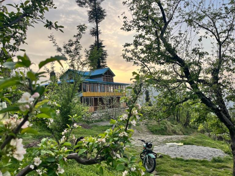 House with garden in Kullu