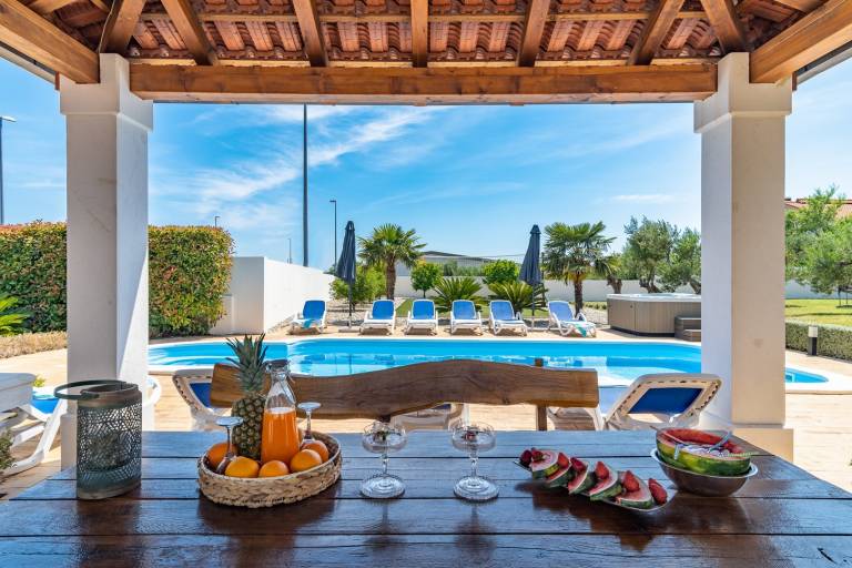 Villa with hot tub, garden & private pool | Sea view — photo 3
