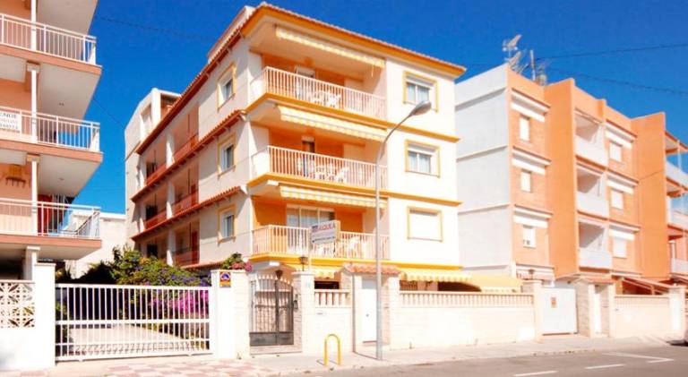 Apartment with 2 rooms for 5 persons in Gandia