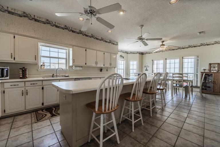 Relaxation - 2926 Bienville Bl — photo 2