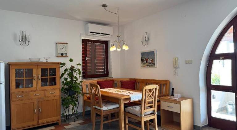 Apartment with 1 room for 4 persons — photo 4