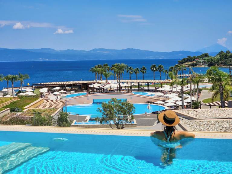 Resort  Pallini