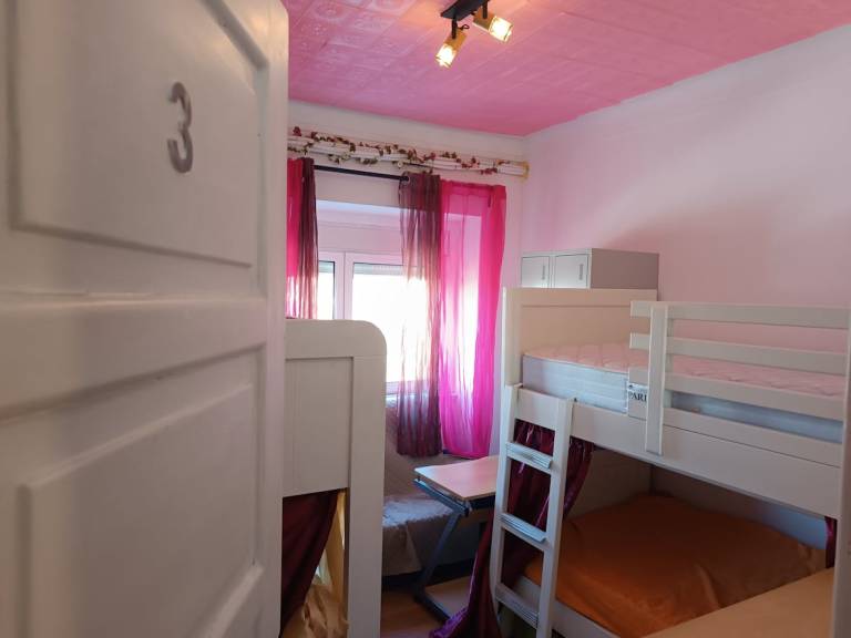 Quarto privado  Amadora
