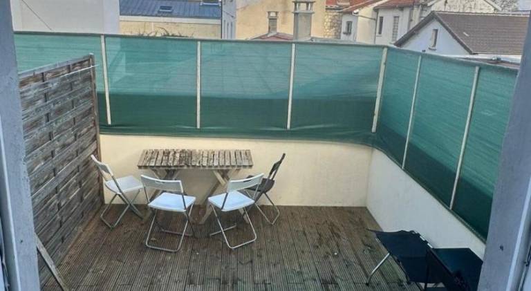 Holiday apartment with patio — photo 2