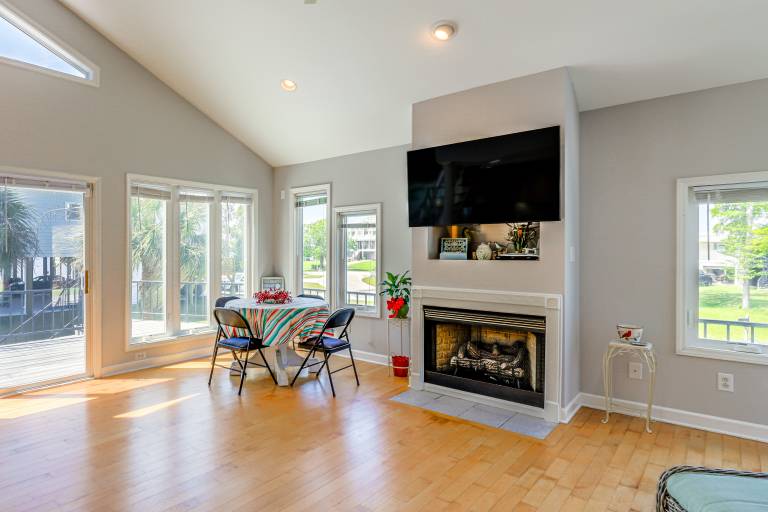 New Bern Home w/ Water View  6 Mi to Downtown! — photo 4