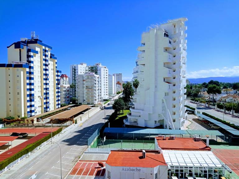 Child-friendly apartment with garden, pool & patio | Beach view | Close to the beach | Pets are welcome — photo 4