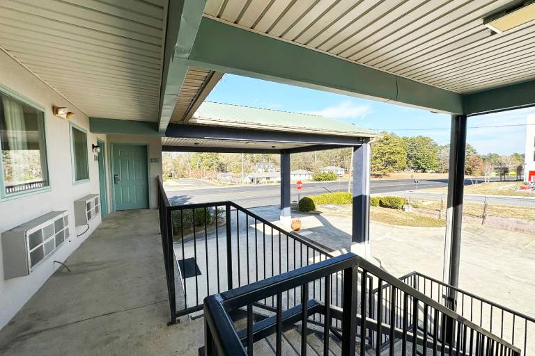 Garden Inn & Suites — photo 4