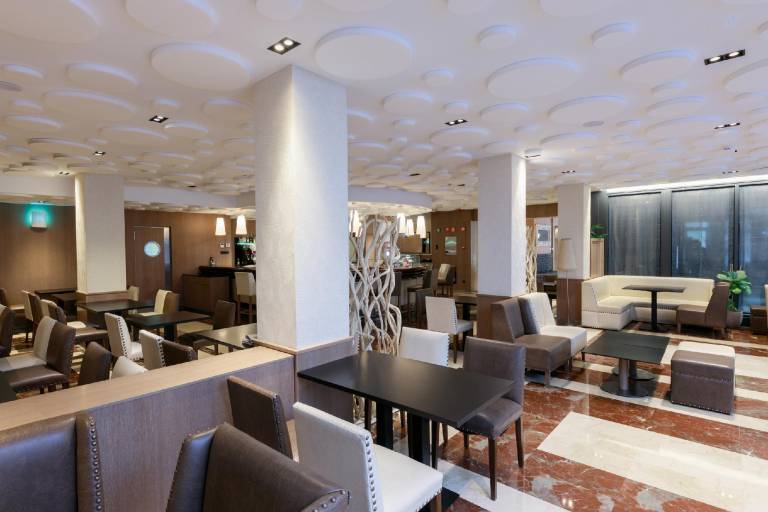 Pedro I De Aragon Hotel — photo 4