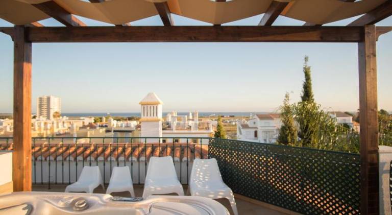 Villa Ria Rose, Alto da Ria 23 - jacuzzi and beach — photo 3