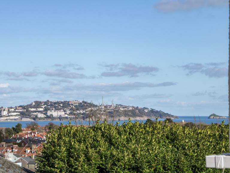 Child-friendly cottage with garden | Beach view | Pet-friendly in Paignton