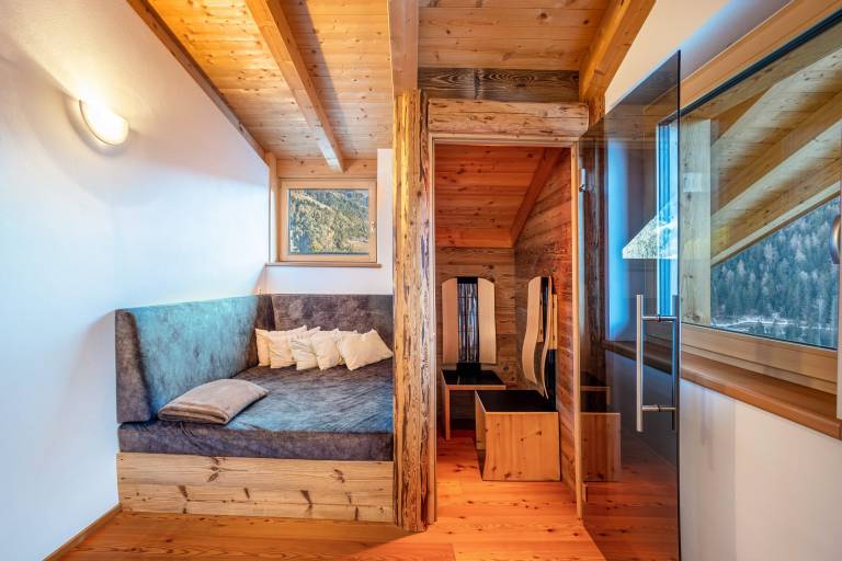Apartment 'Kreuzplonhof Apt Dorfblick' with Mountain View and private infrared cabin — photo 2