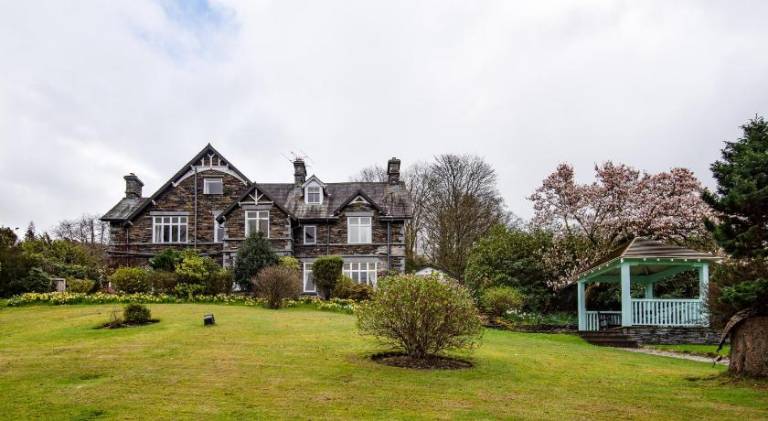 Ambleside Lake House — photo 4