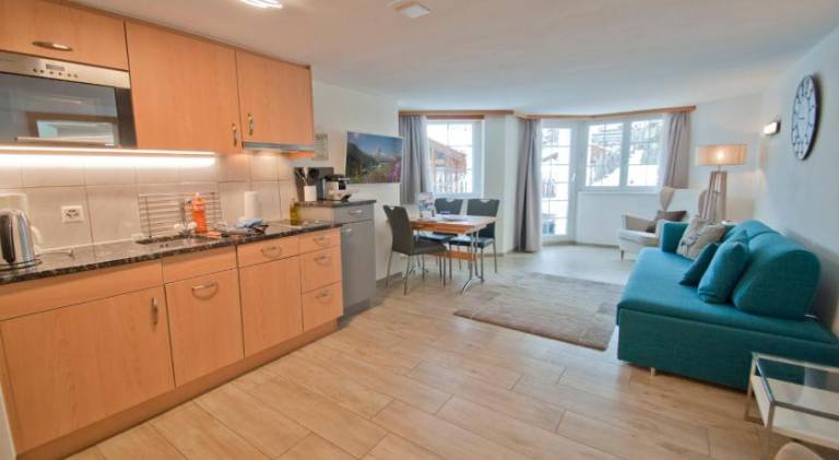 Big rental apartment with garden & patio | Pet-friendly — photo 4