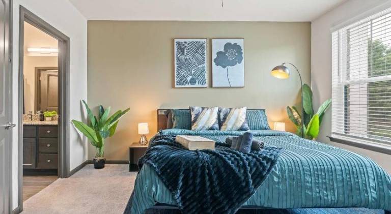 Holiday apartment with 3 rooms for 8 persons in Raleigh, NC