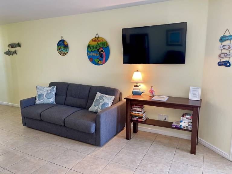 Condo with 1 room for 6 persons — photo 3