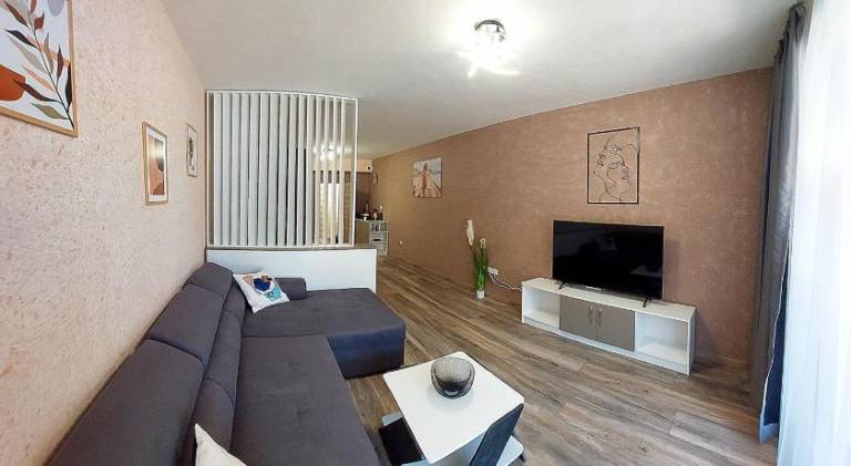 Holiday apartment with pool in Varna