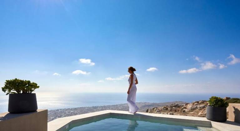 Villa with jacuzzi & pool — photo 2