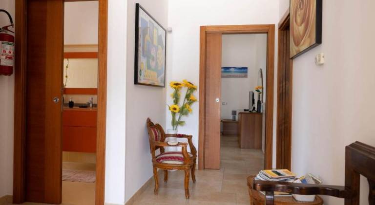 House with 3 rooms for 6 persons — photo 4