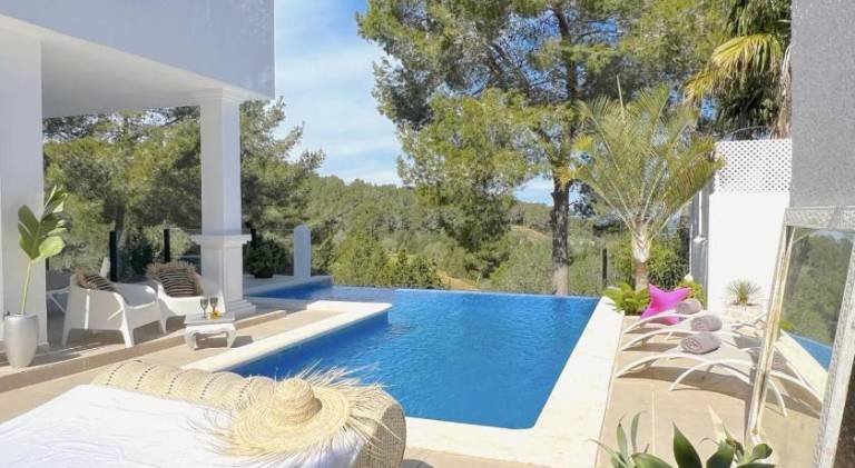 Fully equipped villa with garden, patio & grill | Pet-friendly — photo 3