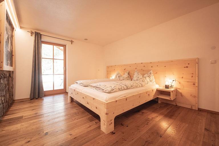 Holiday Apartment "Kofler Zw Den Wänden Apt Zirm" with Mountain View, Shared Garden & Wi-Fi — photo 2