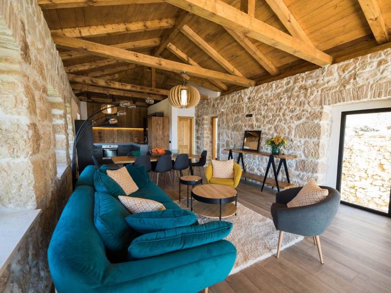 Fully equipped house with sauna, terrace & private pool | Pets allowed — photo 4