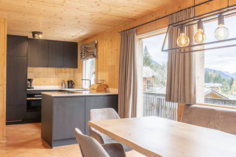 Charming chalet with pool, sauna & garden | Next to the ski | Dogs allowed — photo 3