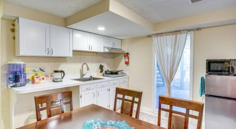 Apartment with hot tub | Pets allowed — photo 5