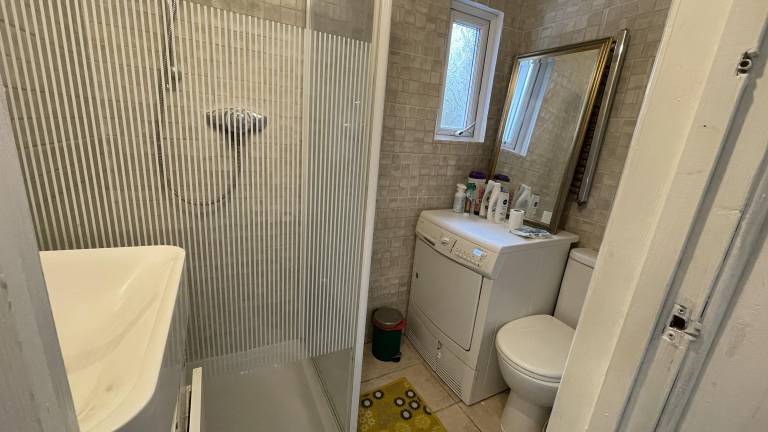 Lovely flat near train station and central london — photo 4