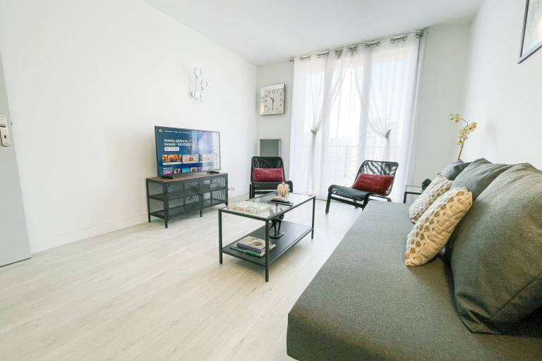 Rental apartment with 3 rooms for 6 persons — photo 4