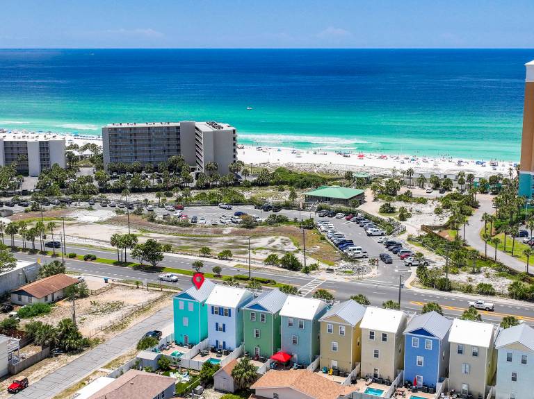 Vacation home with jacuzzi & private pool | Beach view — photo 4