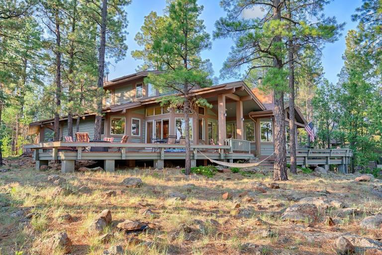 Top 12 Flagstaff KidFriendly Restaurants Rentals TRIPPING