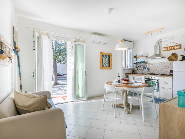 Rental apartment with garden & grill | Close to the beach | Pet-friendly — photo 3
