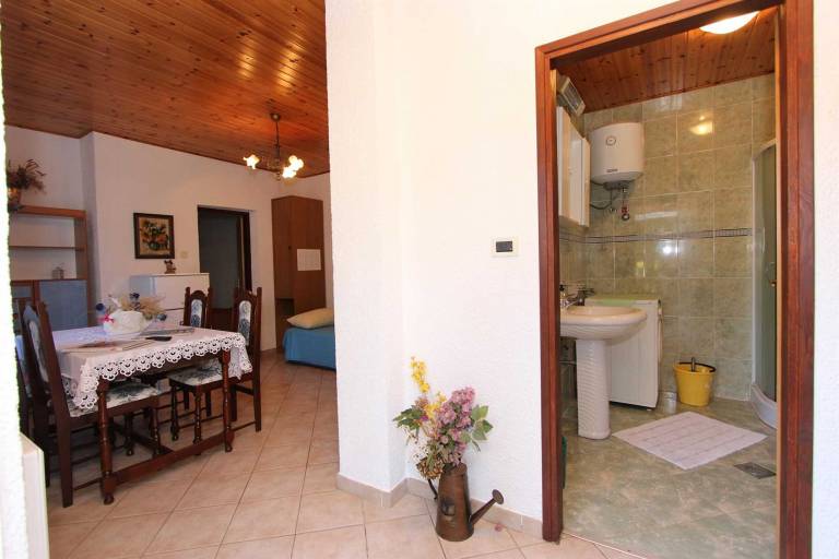 Children-friendly rental apartment with barbeque, garden & patio | Pets are welcome — photo 4