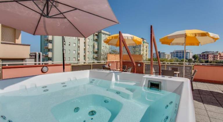 Hotel Joli — photo 2