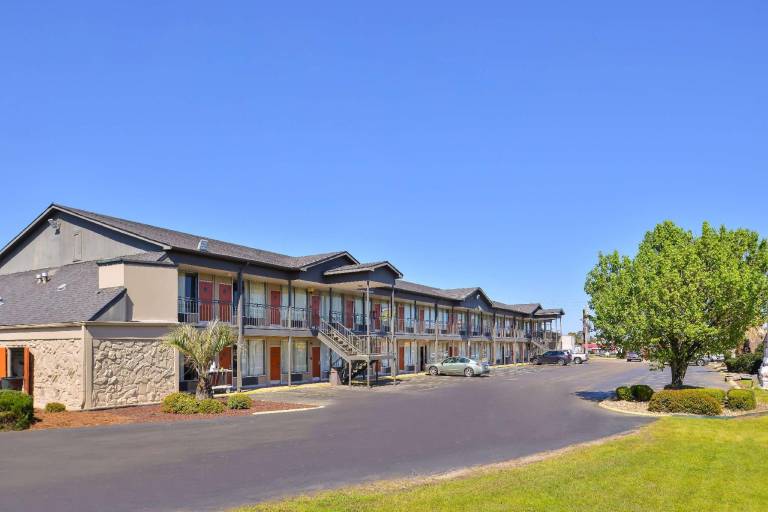 Americas Best Value Inn West Monroe — photo 5