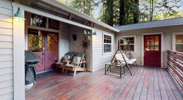 Charming vacation home | Pets allowed — photo 4