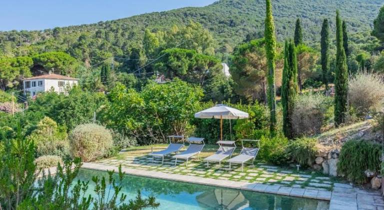 Villa with pool in Marciana