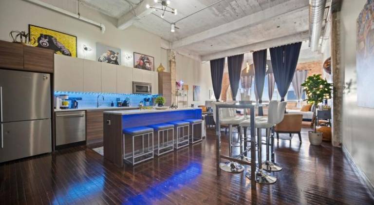 Holiday apartment with pool | Close to Pioneer Park | Dogs allowed in Dallas, TX