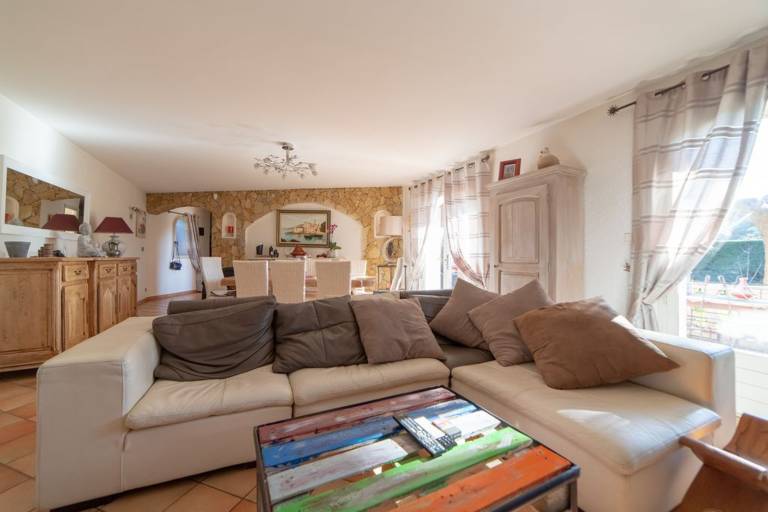 Villa with Private Pool in Carqueiranne — photo 3