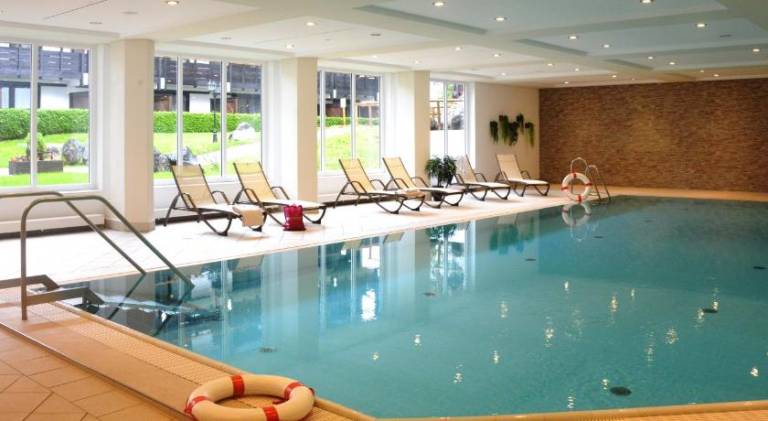 Holiday apartment with pool, jacuzzi & patio | Good for workation | Pets allowed — photo 3