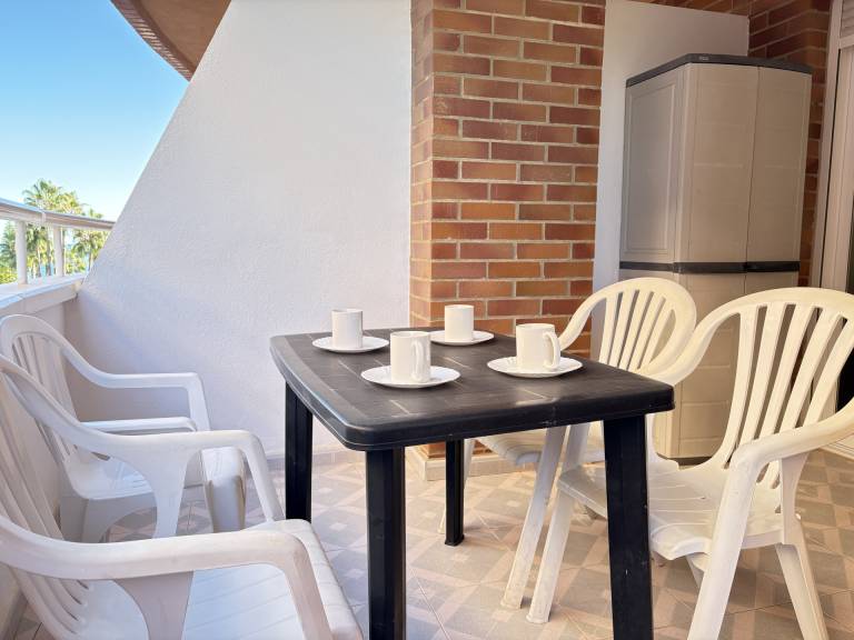 Rental apartment with pool, yard & terrace | Sea view | Next to the beach | Pets allowed — photo 3