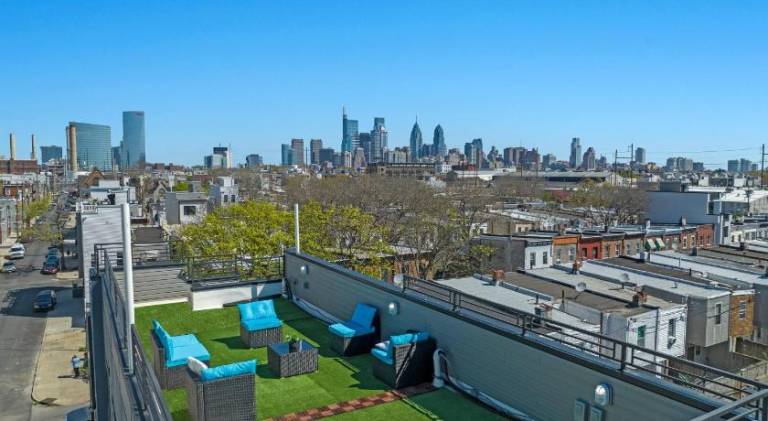 Skyline Escape in Philadelphia Chic & Bright — photo 5