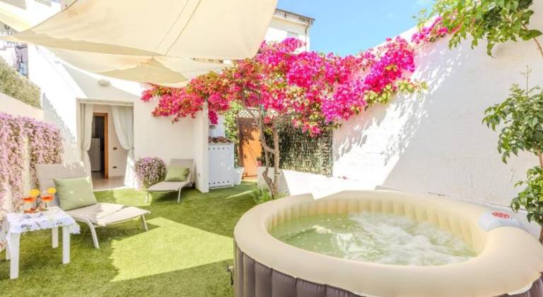 Holiday apartment with jacuzzi | Dogs allowed — photo 2