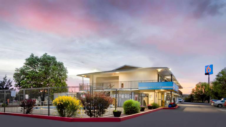 Motel 6 Gallup, NM — photo 4